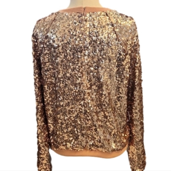 LOVE SADIE Rose gold sequin top with super soft and comfy lining - Picture 4 of 6